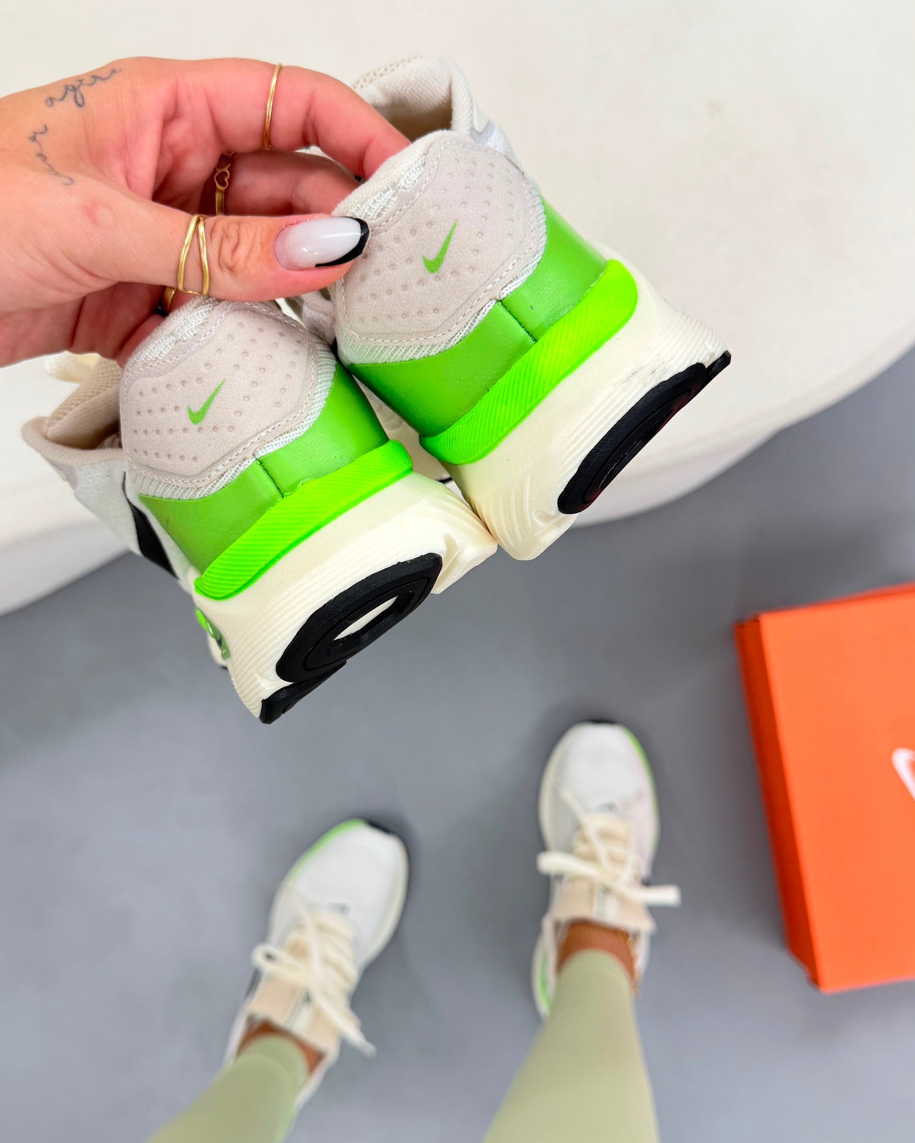 Tênis Feminino Nike Run Structure Premium