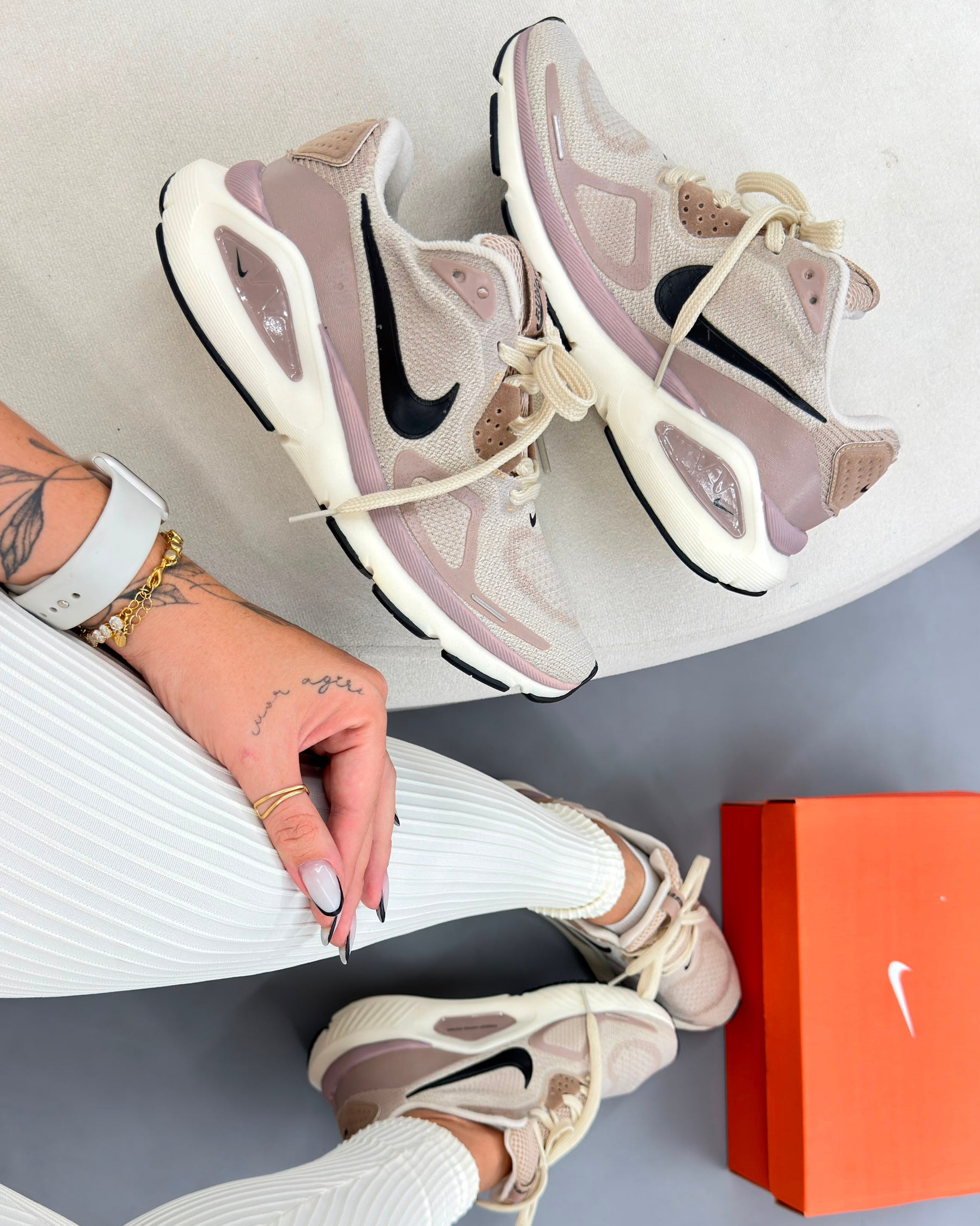 Tênis Feminino Nike Run Structure Premium
