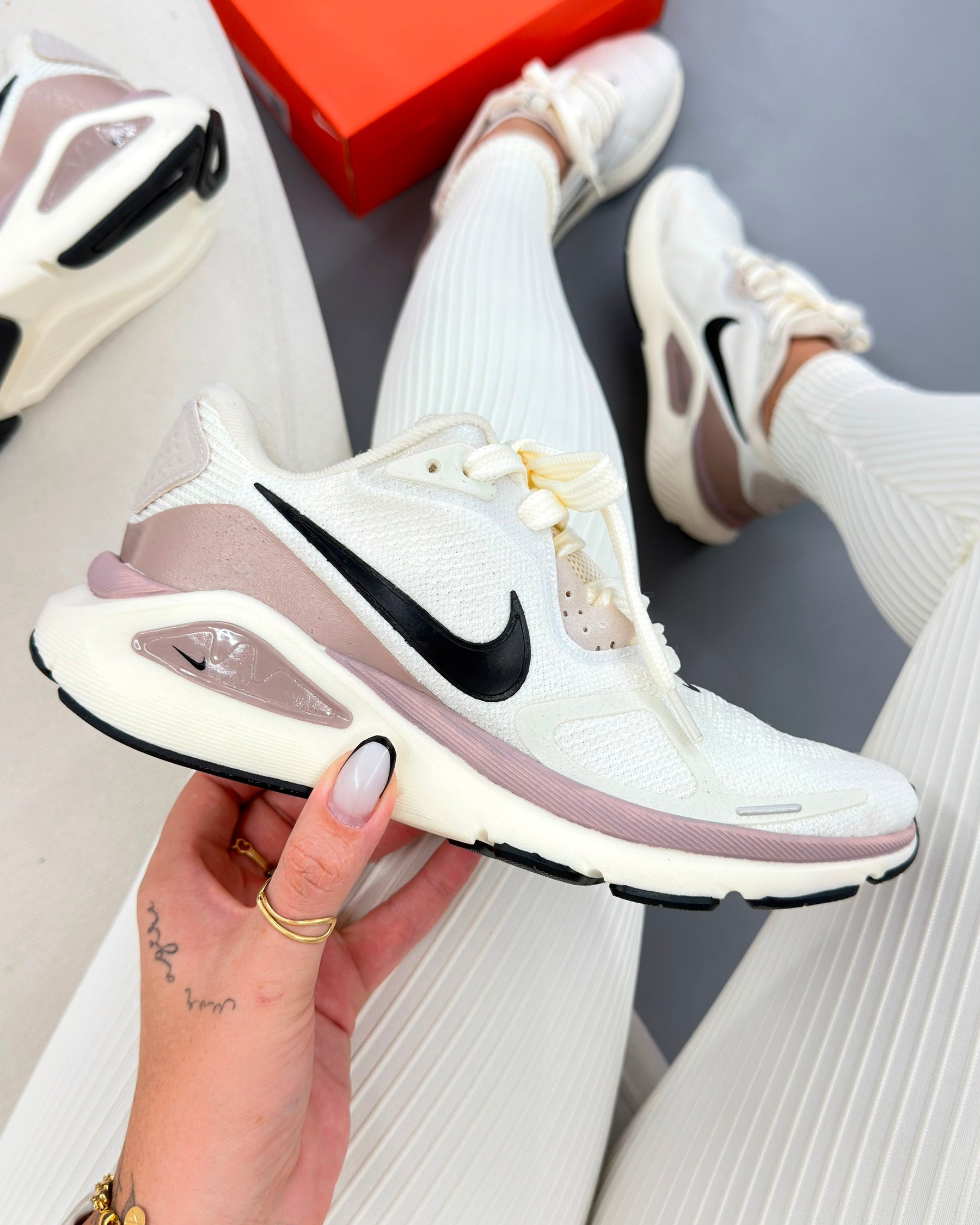 Tênis Feminino Nike Run Structure Premium