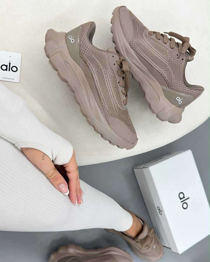 Tênis Feminino Alo Runner Premium