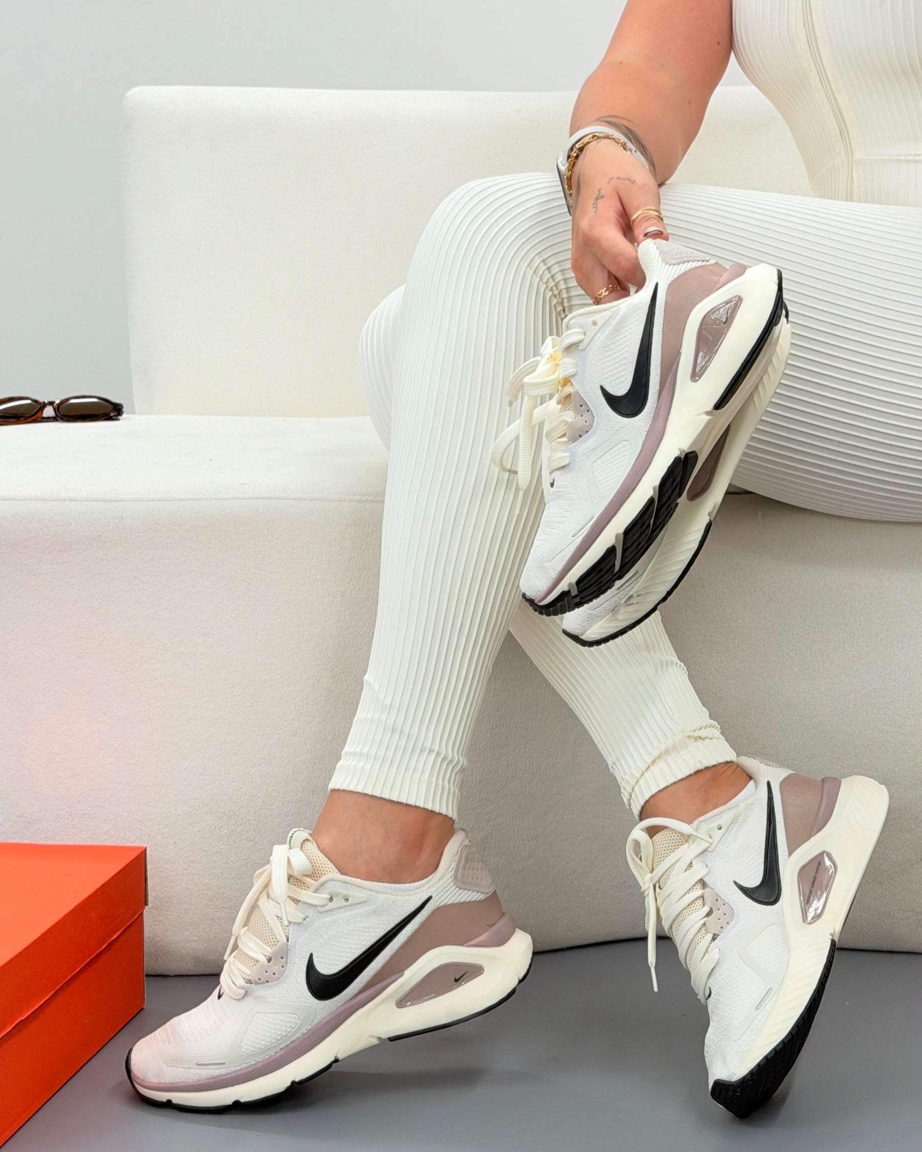 Tênis Feminino Nike Run Structure Premium