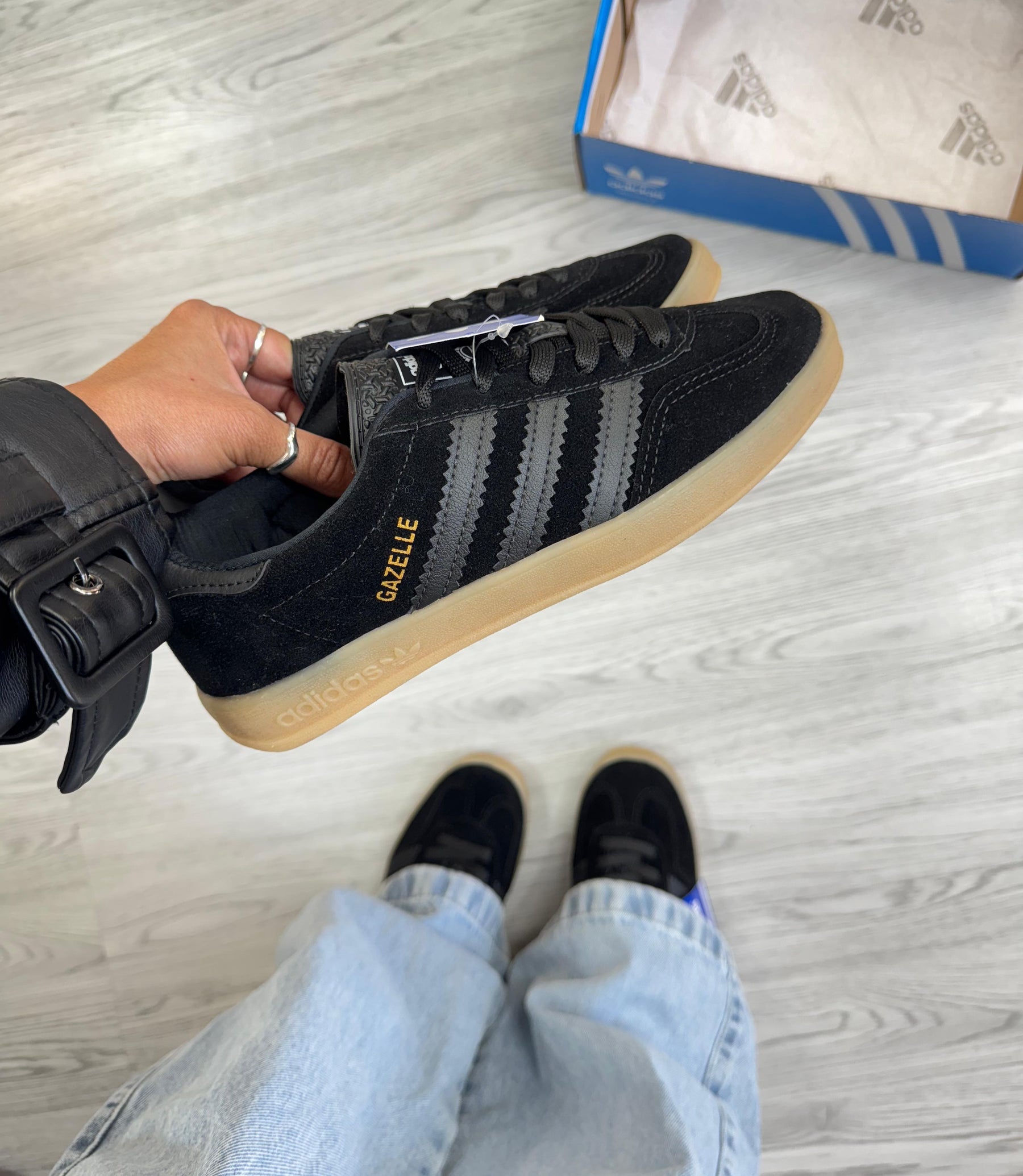 Tênis Feminino Adidas Gazelle Premium