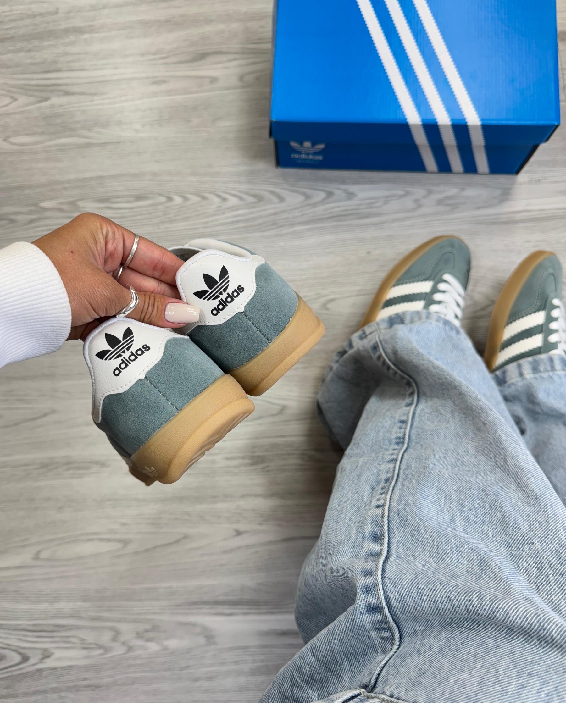 Tênis Feminino Adidas Gazelle Premium