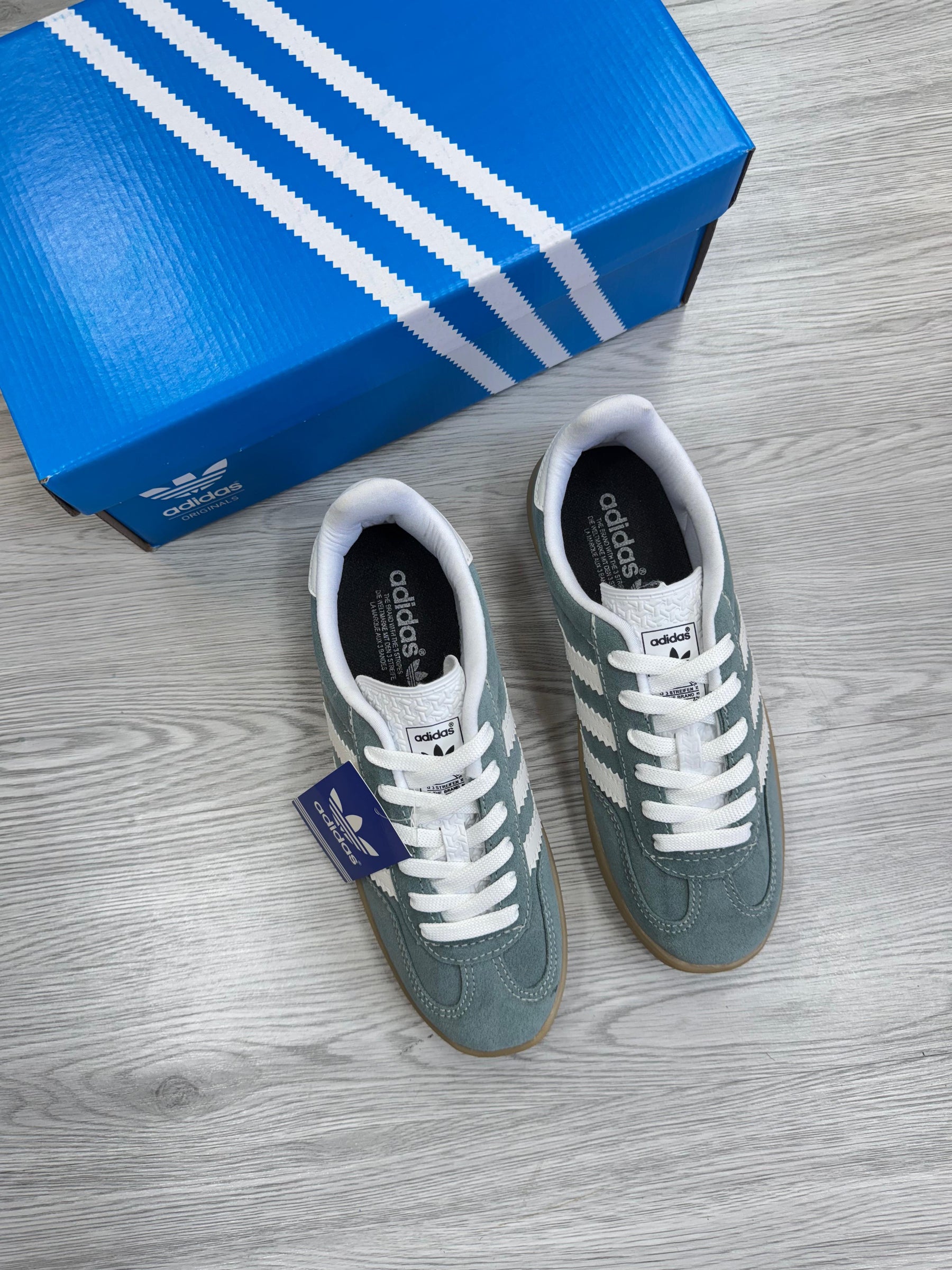 Tênis Feminino Adidas Gazelle Premium