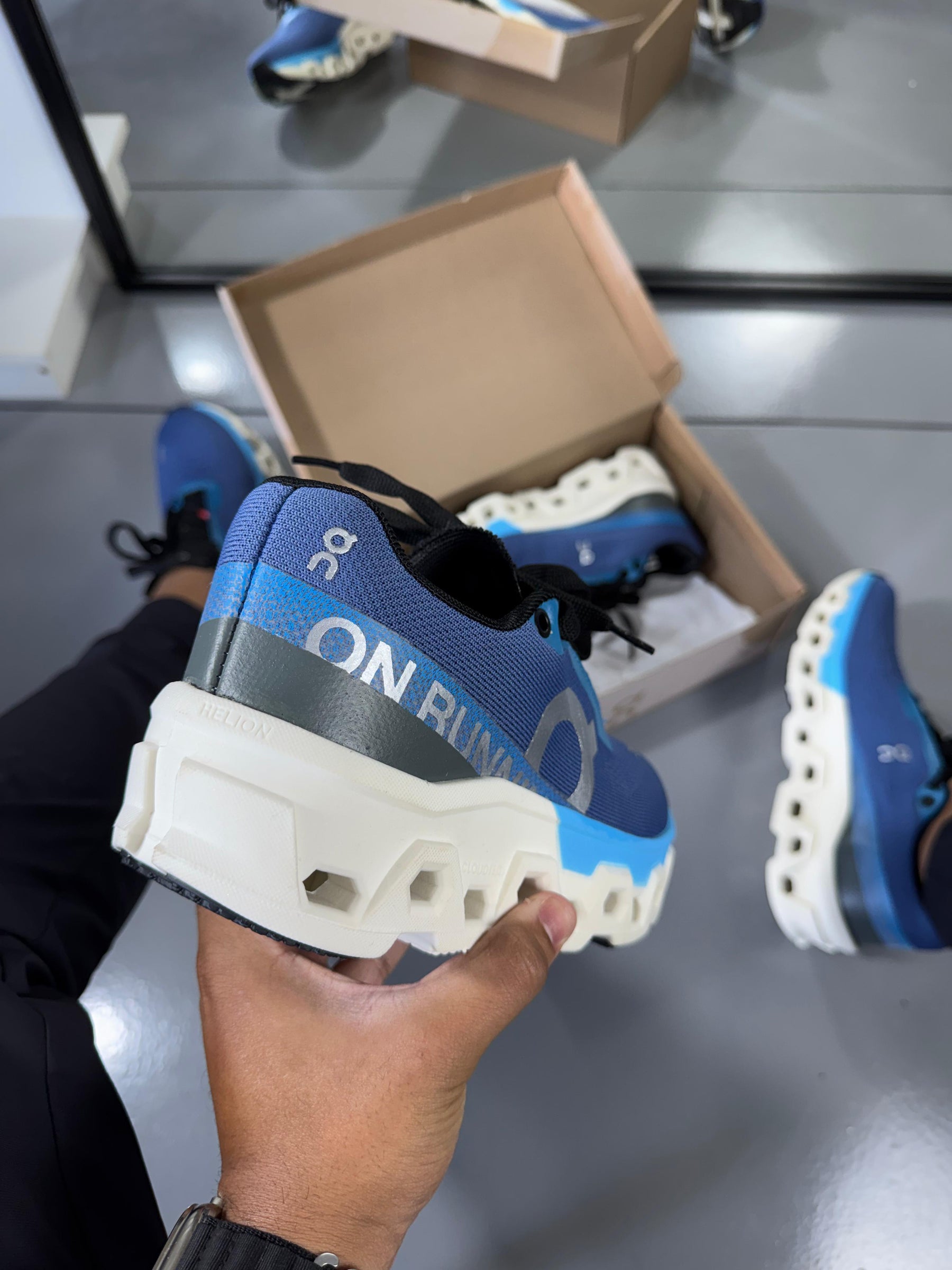 Tênis Masculino On Cloud Monster Premium