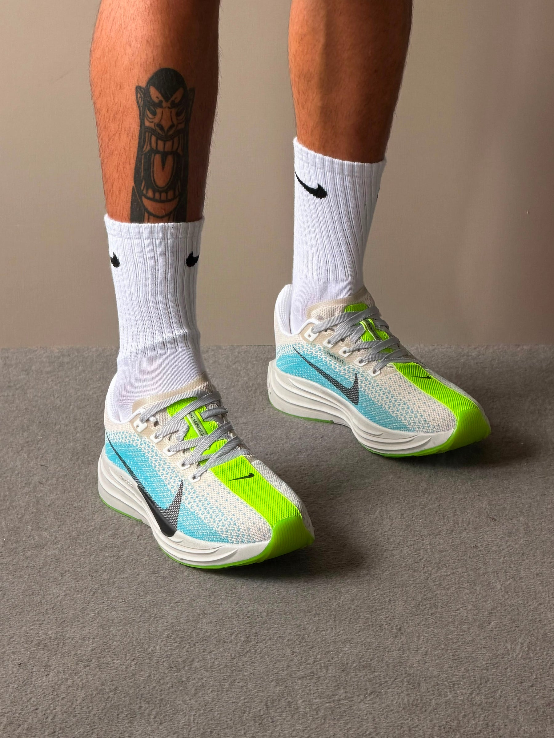 Tênis Unissex Nike Pegasus Plus Premium