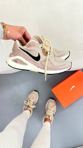Tênis Feminino Nike Run Structure Premium
