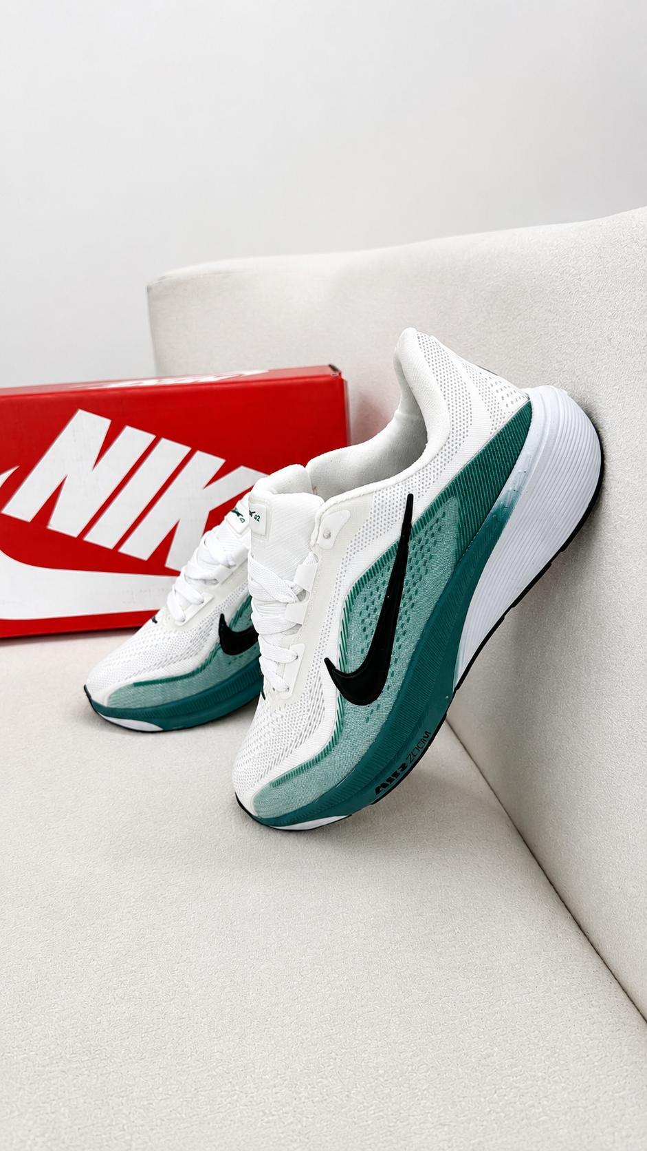 Tênis Masculino Nike Pegasus 42